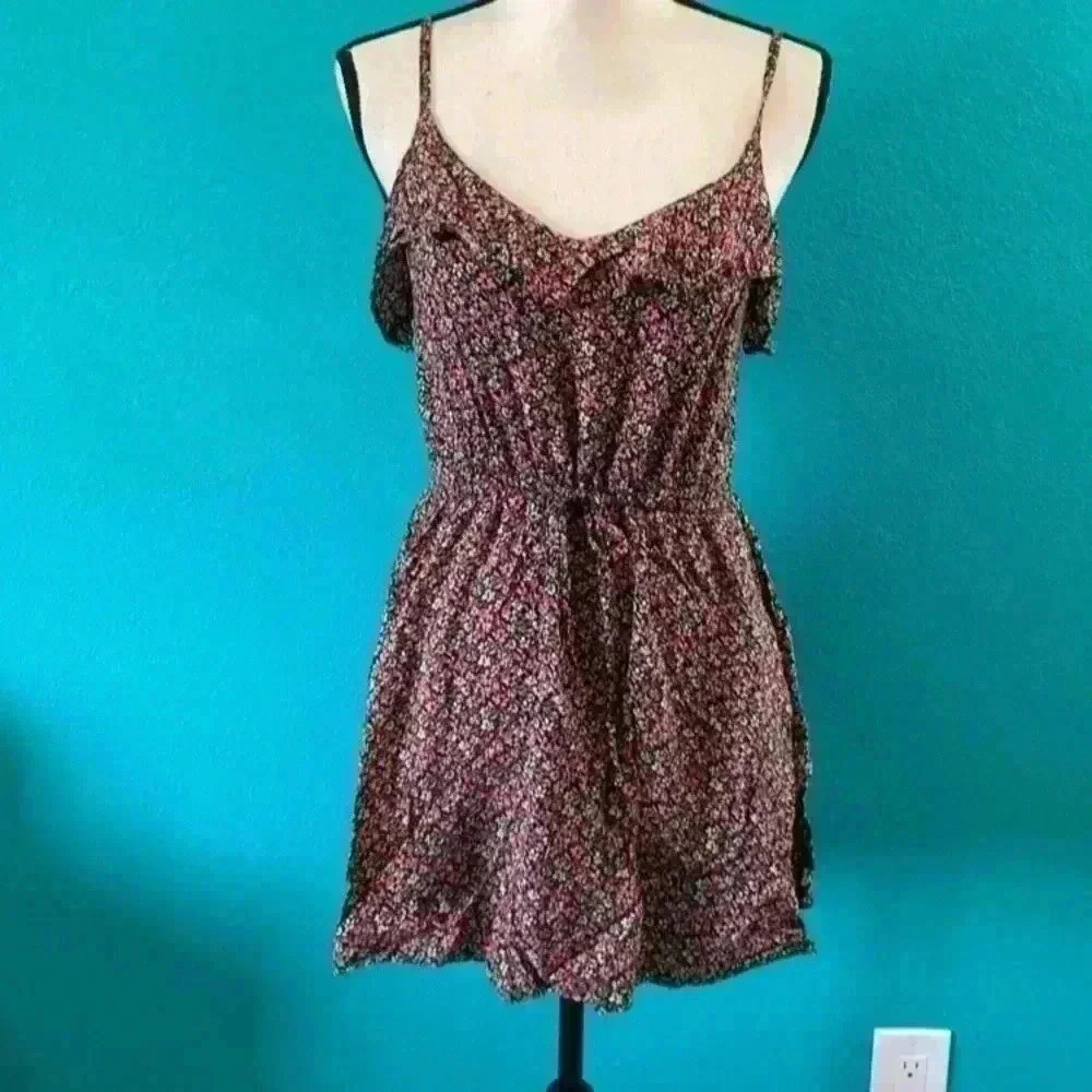 Divided by H&M floral pink mini dress in size 8